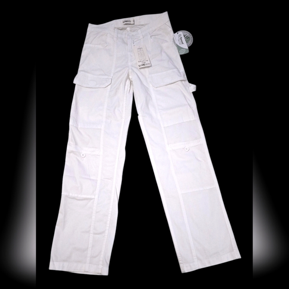 LoveGEN straight leg cargo pants off white NWT size 11